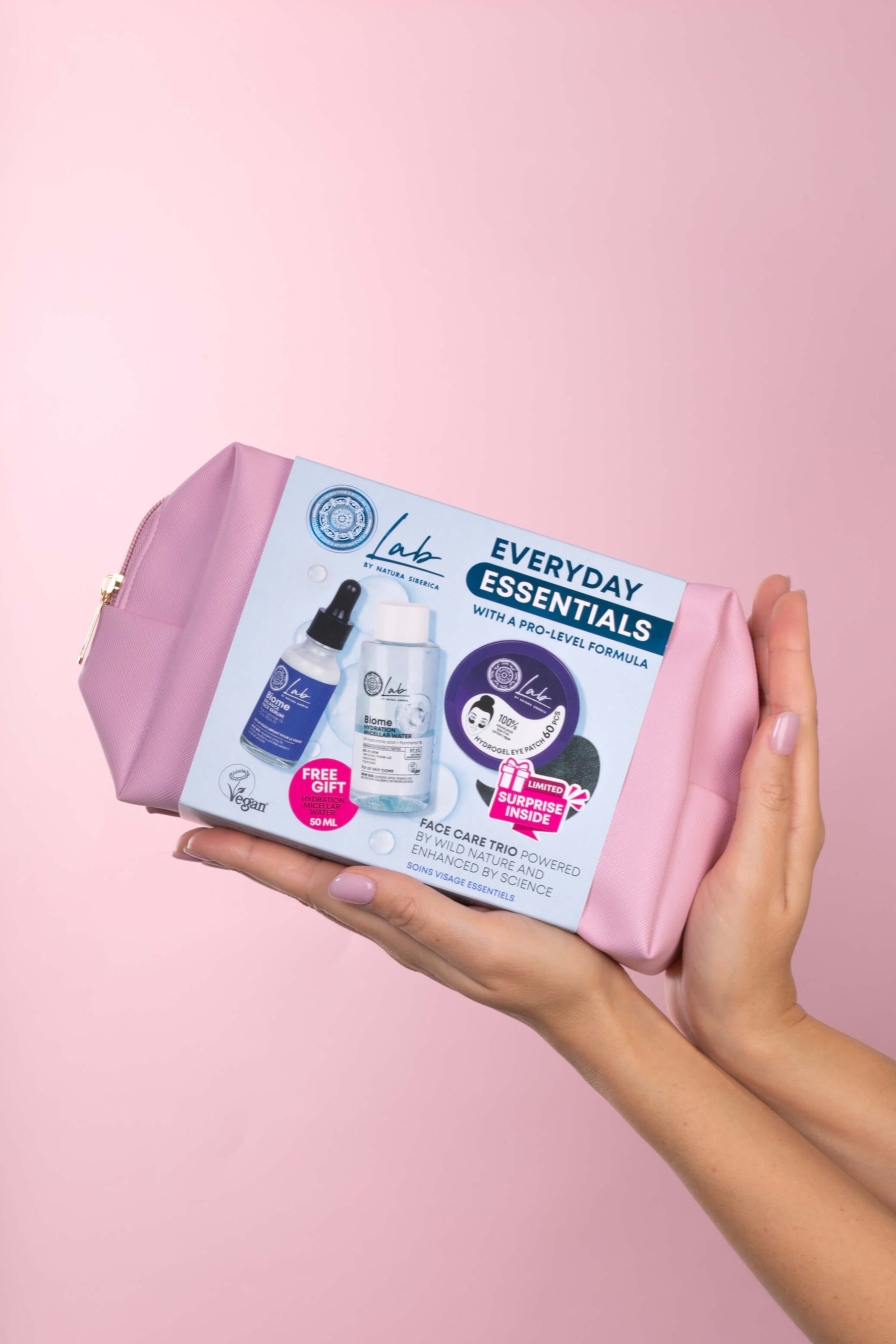 Everyday Essentials Cosmetic Set